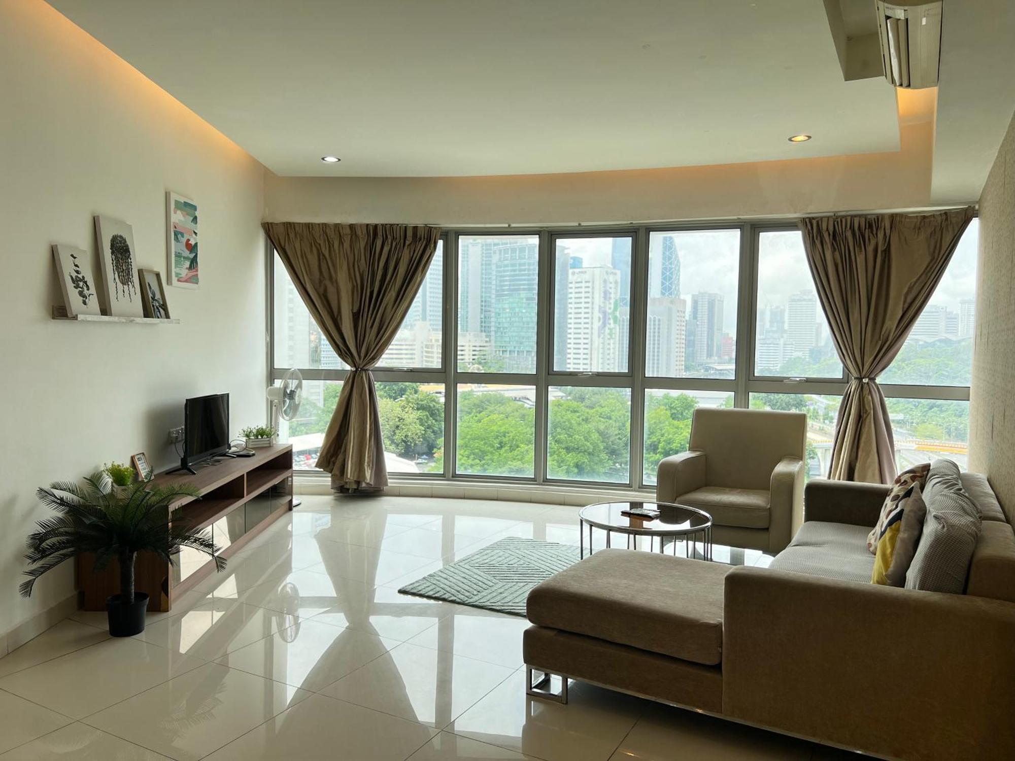 Regalia Service Suites Klcc Skypool Куала-Лумпур Экстерьер фото