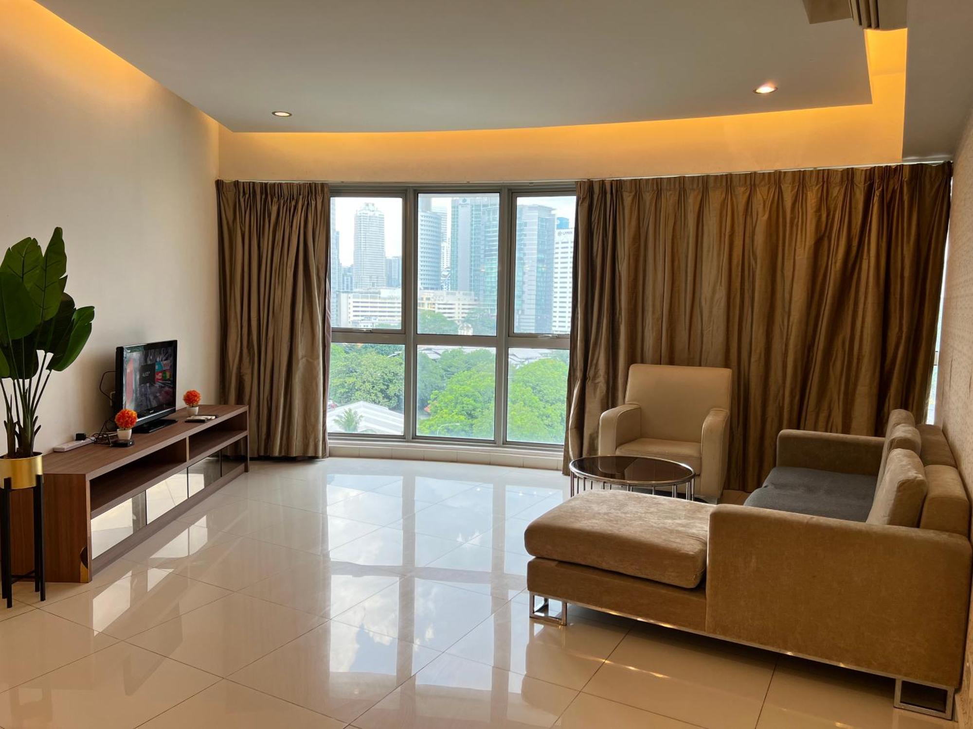 Regalia Service Suites Klcc Skypool Куала-Лумпур Экстерьер фото